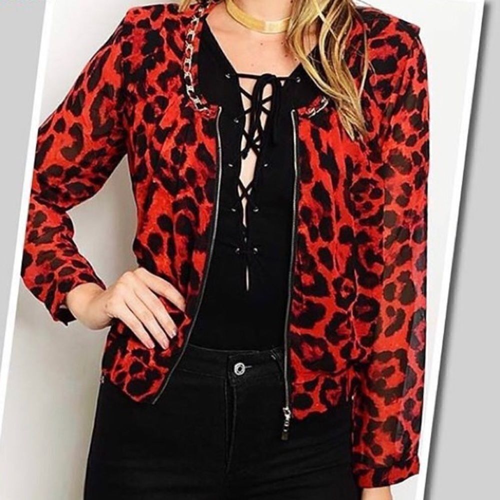 NWT Women’s Red Leopard Print Blouse Size M
